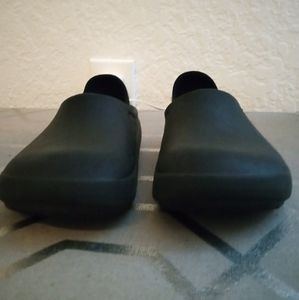 Cat & Jack Black Rubber Slip-Ons